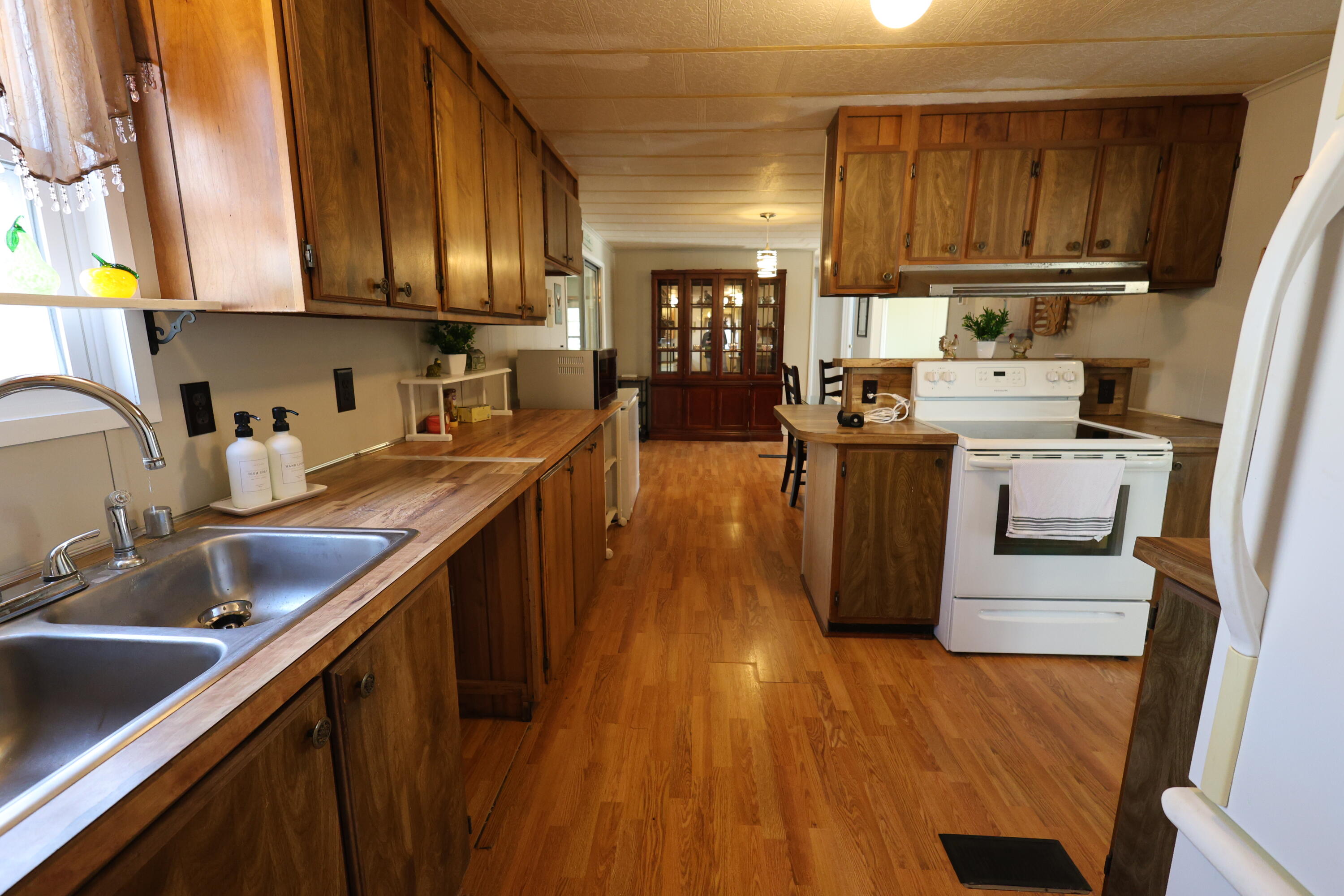 105 Stewart Fork Road Ravenna, KY 40472 - Photo 35 of 59 Kitchen