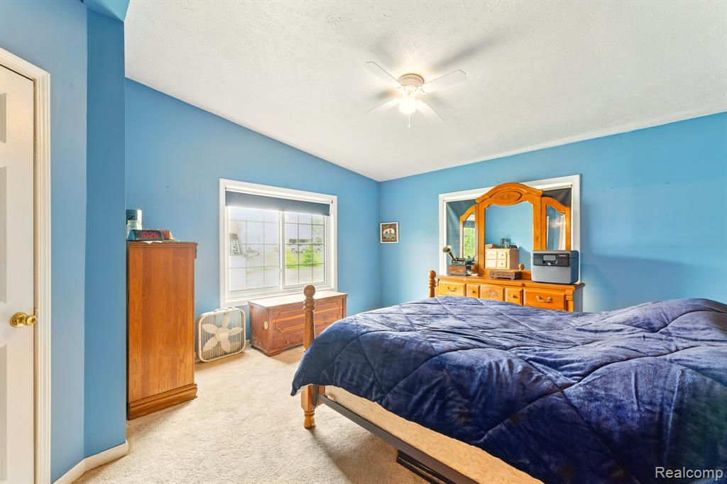 5915 Neuman Road St. Clair, MI 48079 - Photo 3 of 24