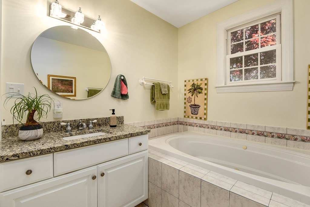 160 Maple Street, Unit 160 Needham, MA 02492 - Photo 25 of 36