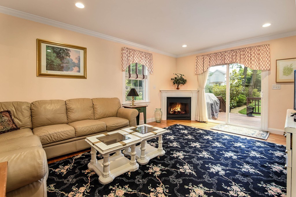 160 Maple Street, Unit 160 Needham, MA 02492 - Photo 10 of 36
