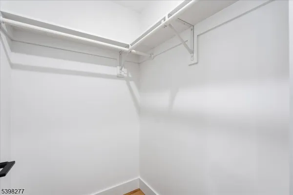 $2,800 | 62 Hillside Avenue, Unit 1, Newark, NJ 07108