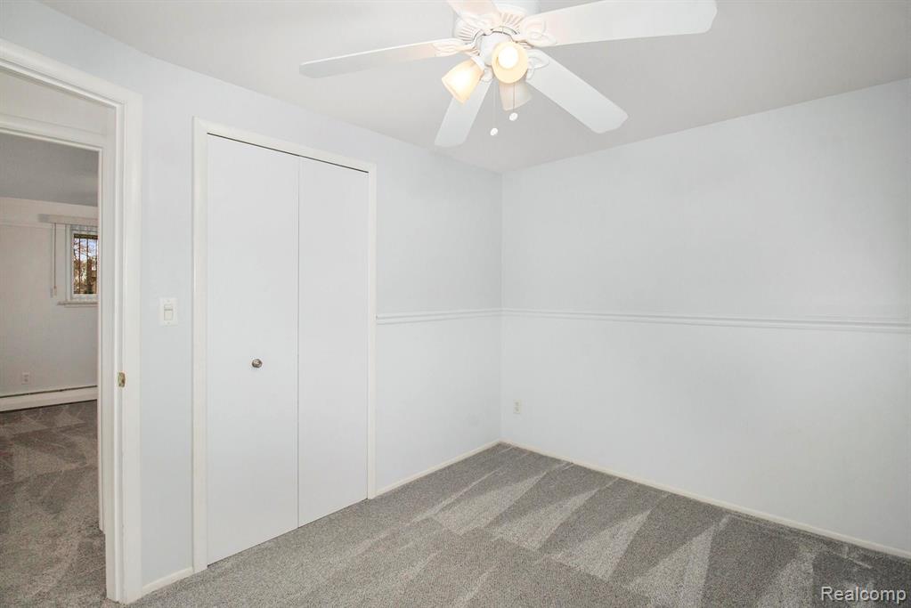 3708 West Maple Road Wixom, MI 48393 - Photo 18 of 30