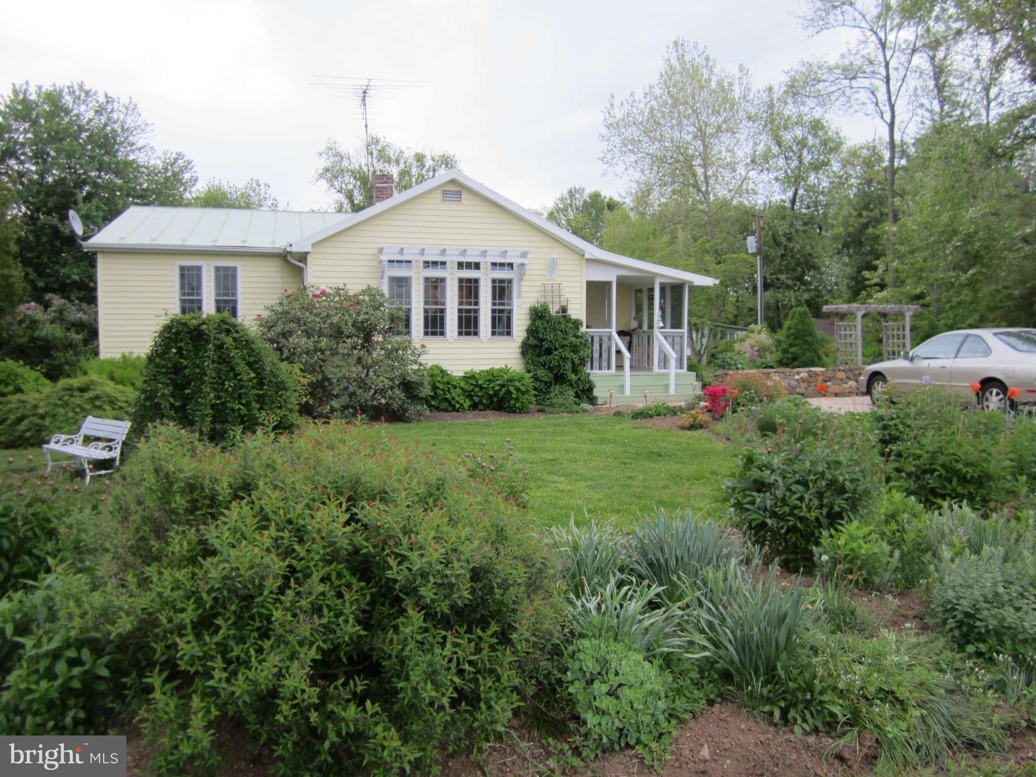 2705 Crenshaw Road Marshall, VA 20115 - Photo 4 of 26 Exterior (Front)