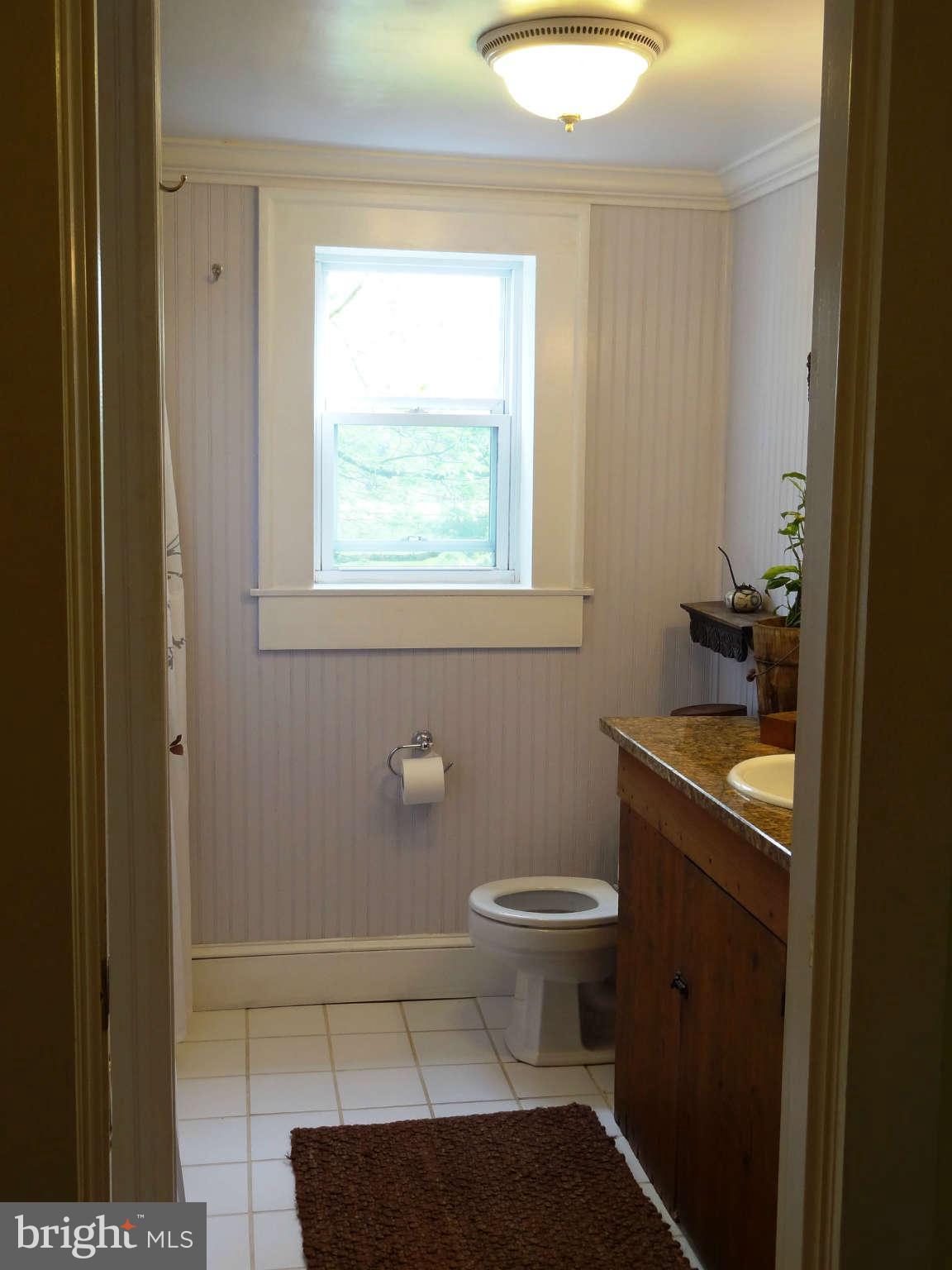 2705 Crenshaw Road Marshall, VA 20115 - Photo 6 of 26 Bath (Master)
