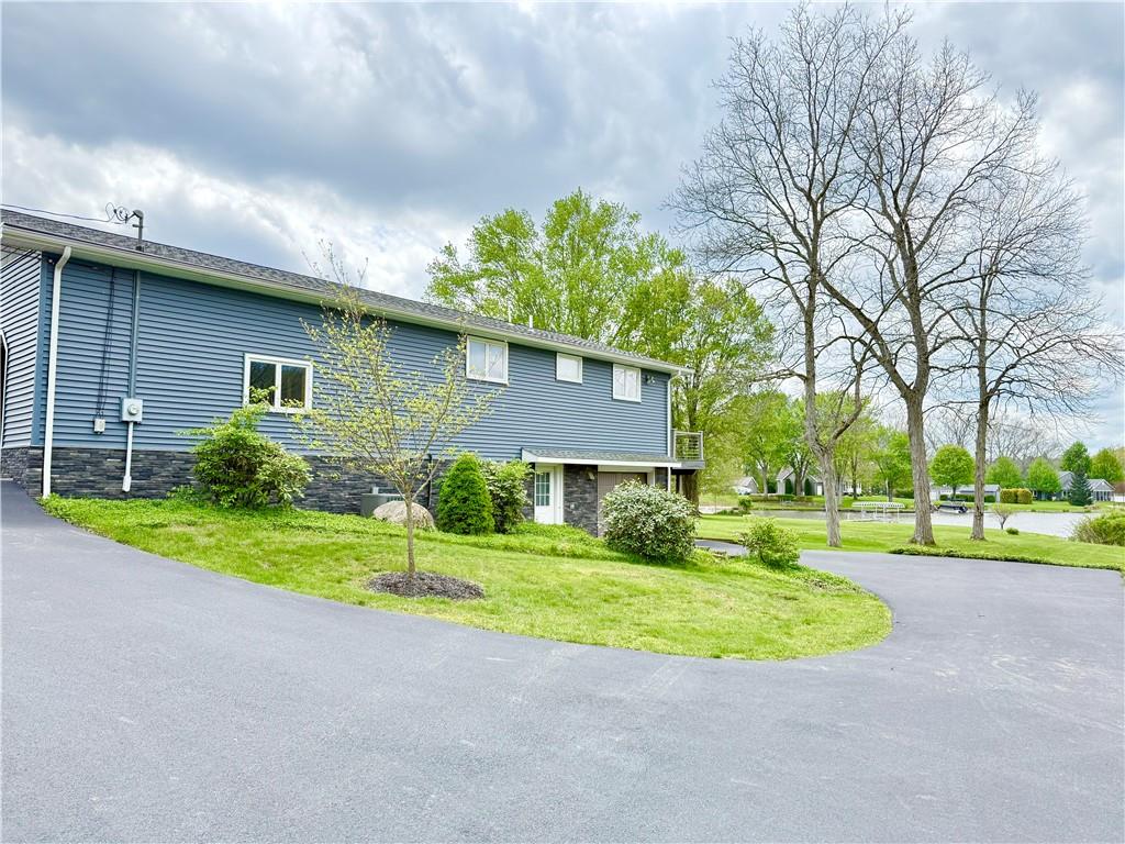 362 Latonka Drive Mercer, PA 16137 - Photo 2 of 24