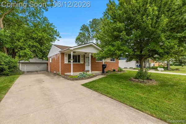 $215,000 | 1146 Harrison Street, Garden City, MI 48135