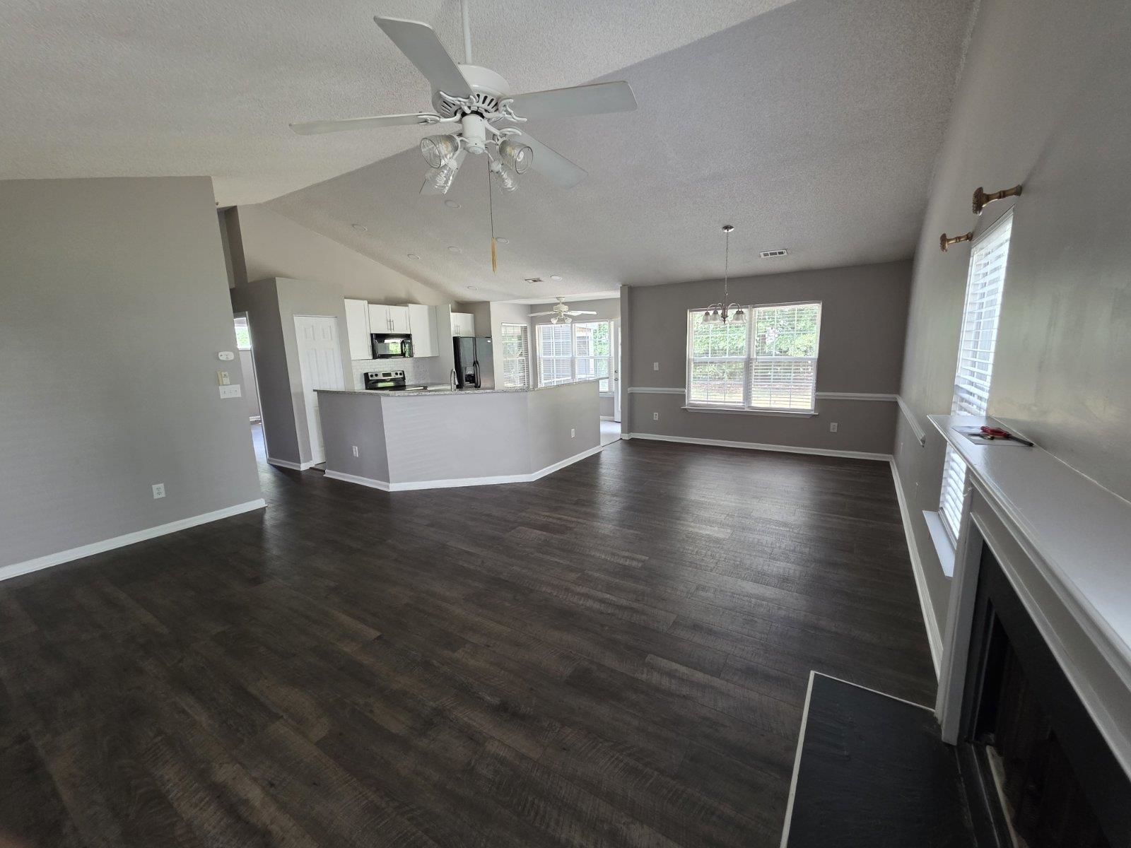 218 Birds Eye View Boiling Springs, SC 29316 - Photo 4 of 17
