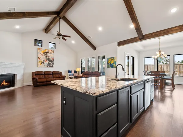 $515,000 | 605 Ashbrook Ridge Lane, Pinehurst, TX 77362