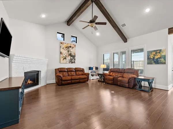 $515,000 | 605 Ashbrook Ridge Lane, Pinehurst, TX 77362