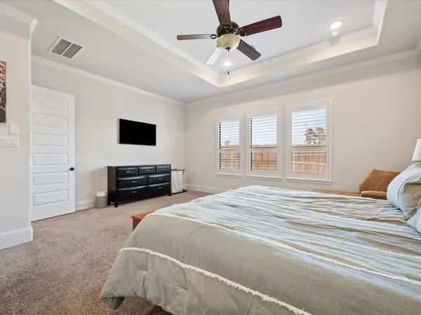 $515,000 | 605 Ashbrook Ridge Lane, Pinehurst, TX 77362