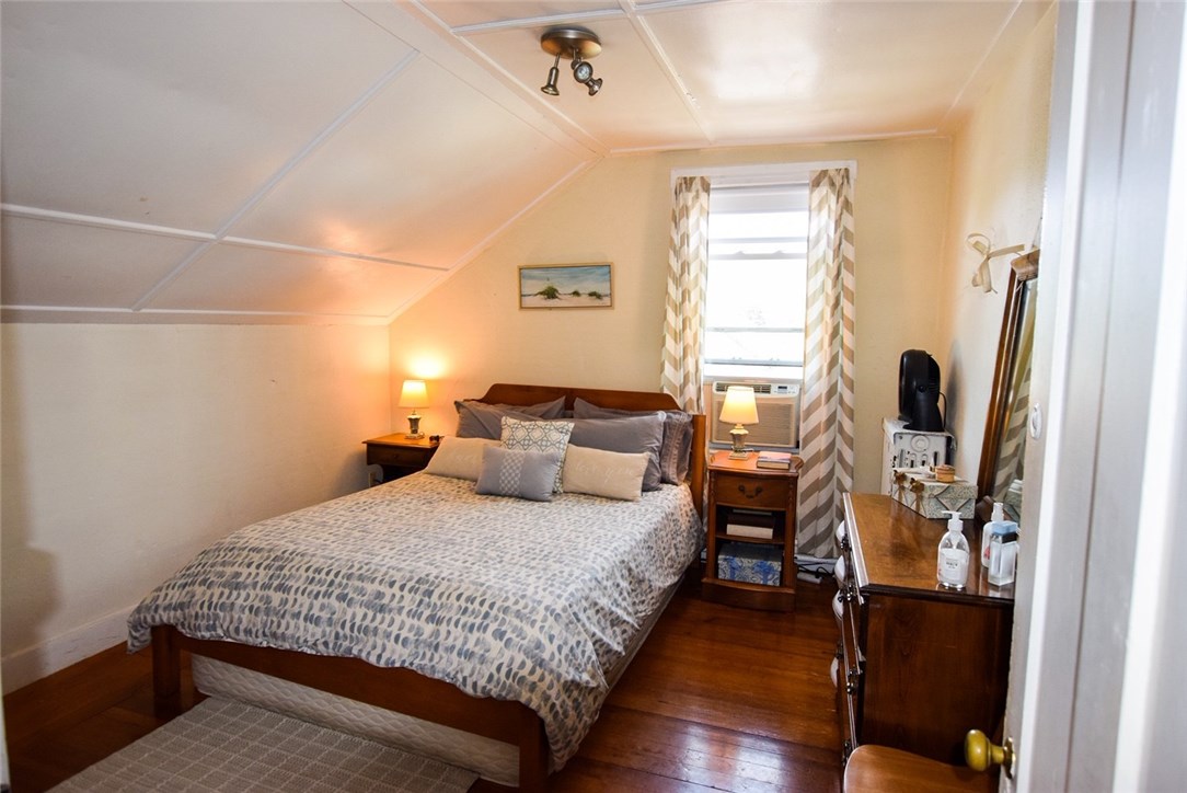 37 Connection Street, Unit 3 Newport, RI 02840 - Photo 4 of 12 1st Bedroom