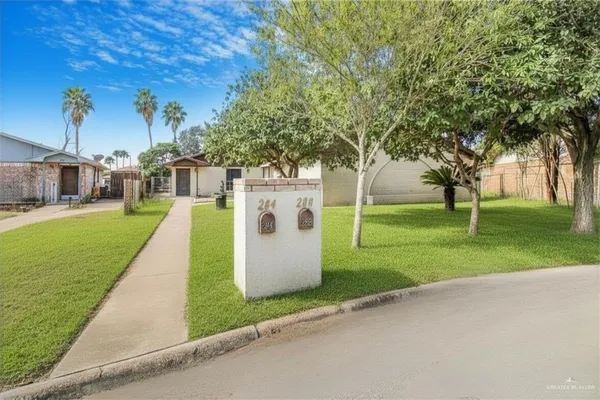 $950 | 200 Upas Avenue, McAllen, TX 78501