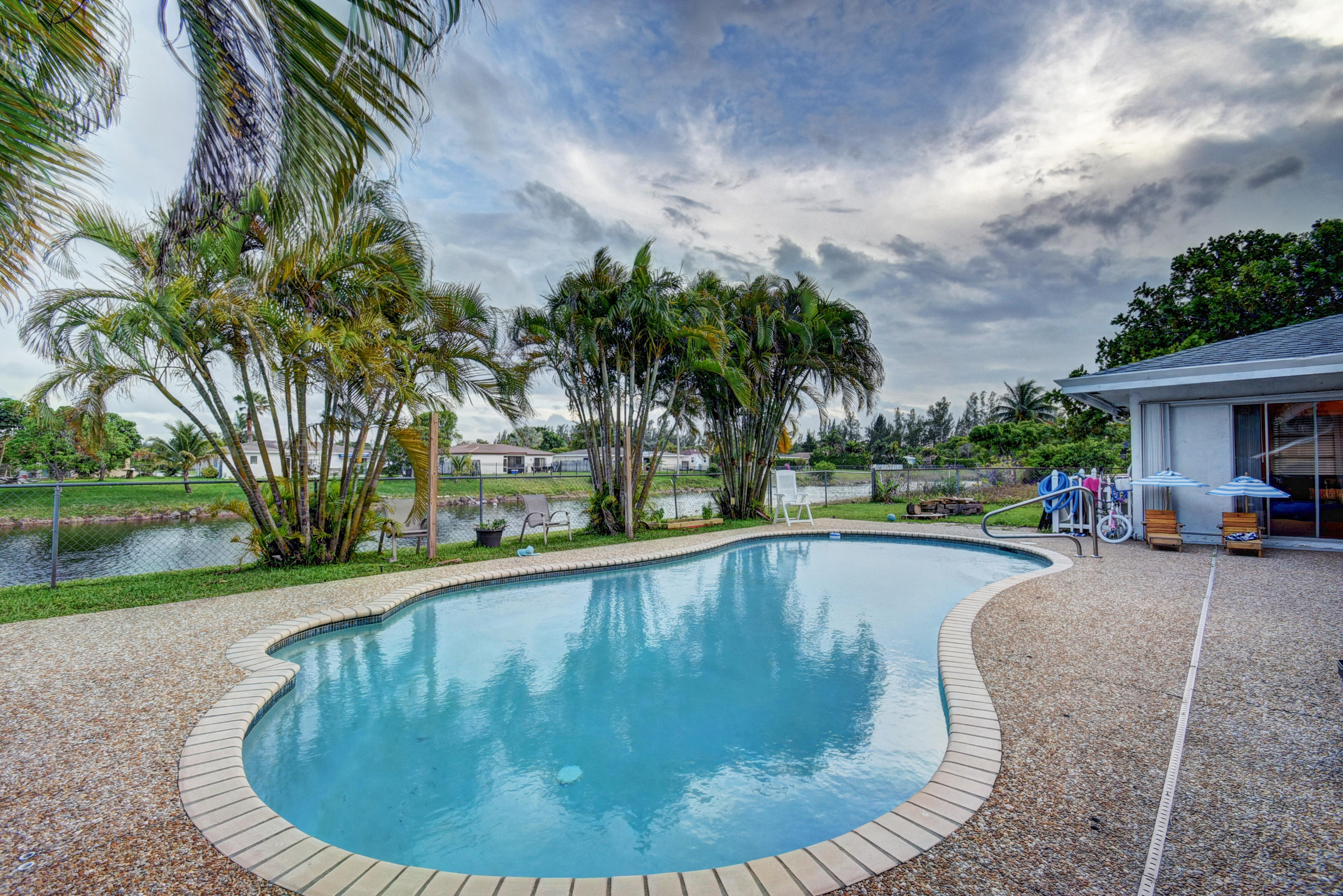11054 Delta Circle Boca Raton, FL 33428 - Photo 20 of 24 pool/water