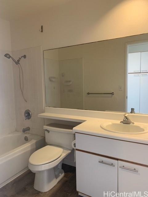 91-211 Kakuhihewa Place, Unit F Kapolei, HI 96707 - Photo 23 of 25 a bathroom with a sink and a toilet
