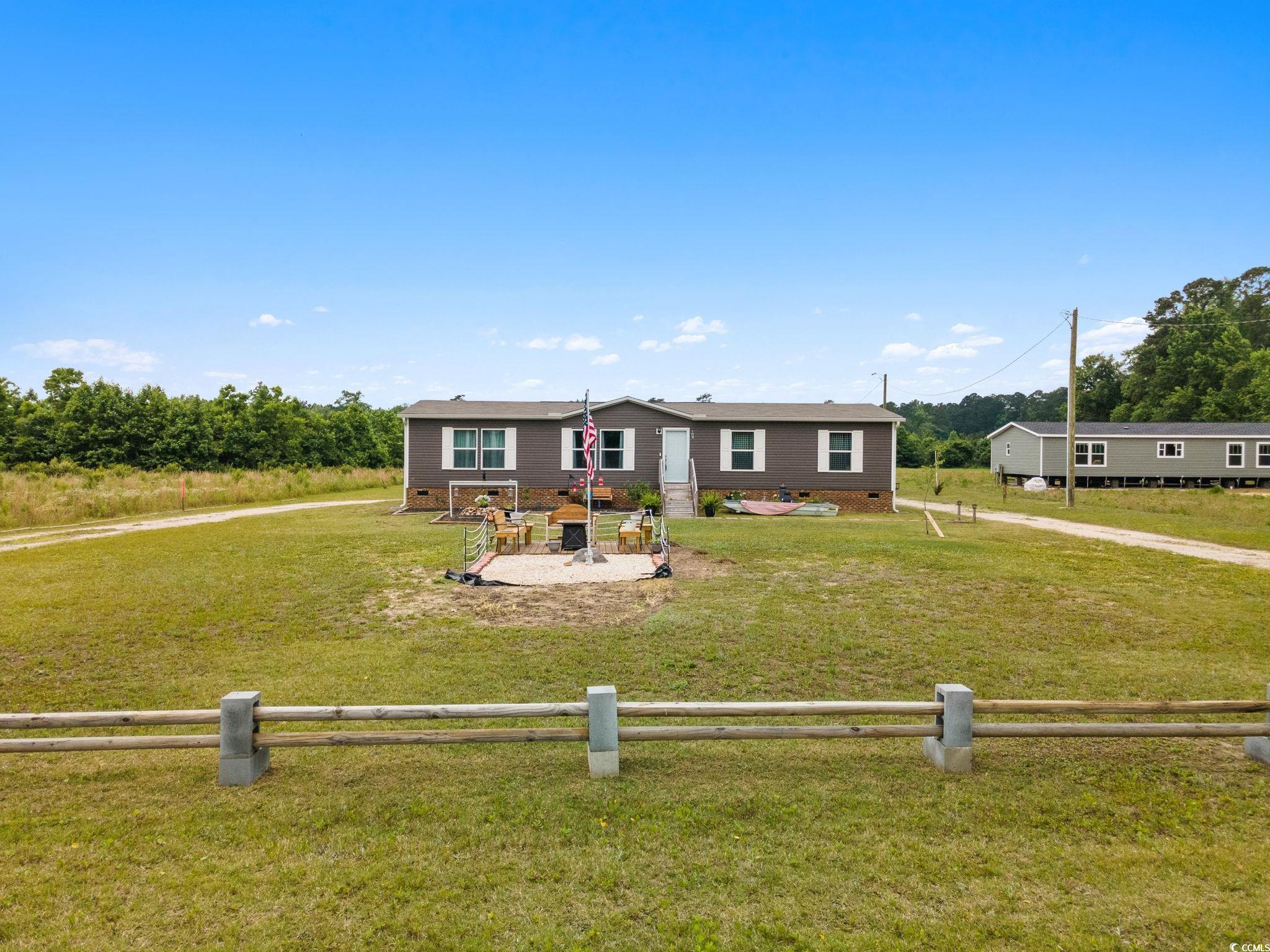 167 Dove Road Loris, SC 29569 - Photo 5 of 40 Manufactured / mobile home with crawl space and a