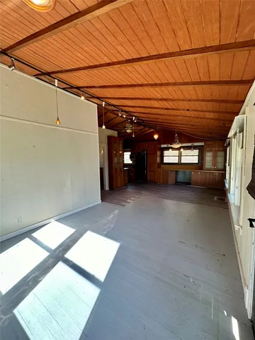 $1,700 | 354 2nd Street, San Leon, TX 77539