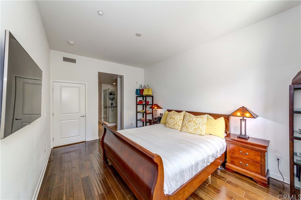 21 Gramercy, Unit 218 Irvine, CA 92612 - Photo 17 of 27