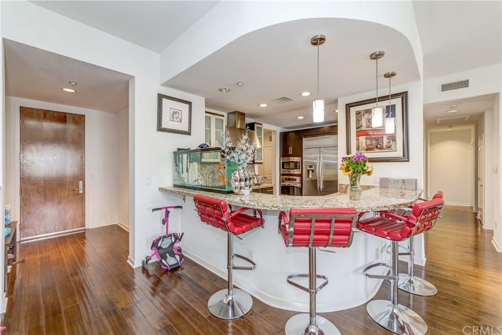 21 Gramercy, Unit 218 Irvine, CA 92612 - Photo 6 of 27