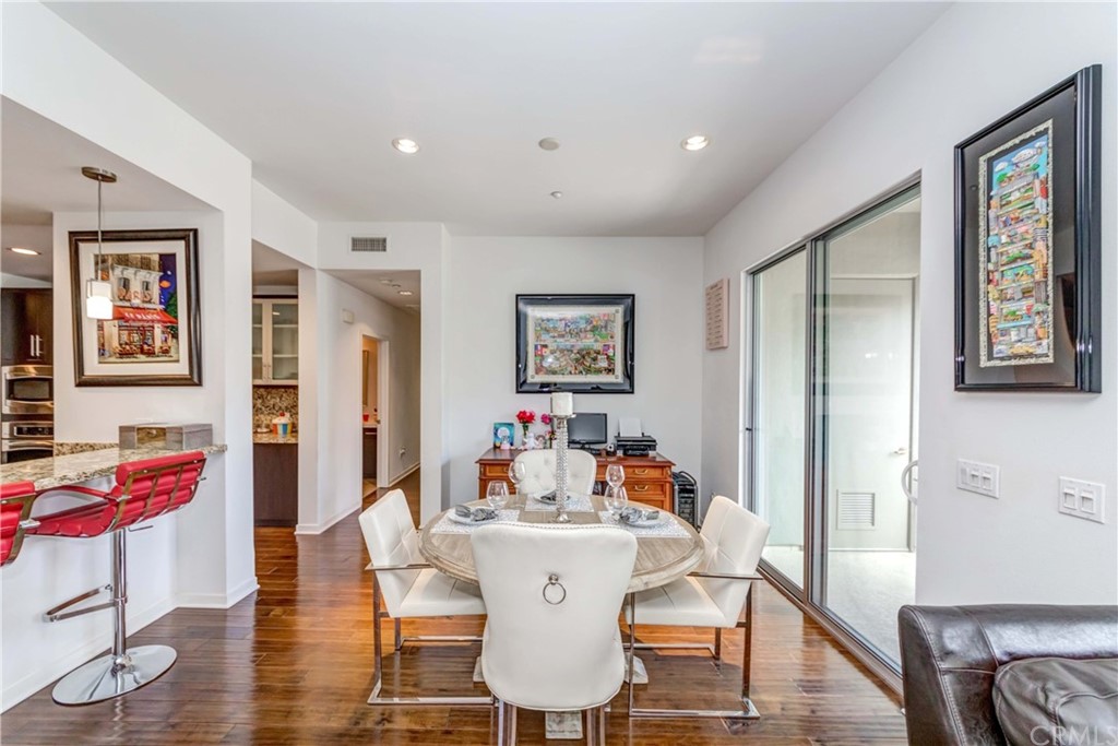 21 Gramercy, Unit 218 Irvine, CA 92612 - Photo 7 of 27