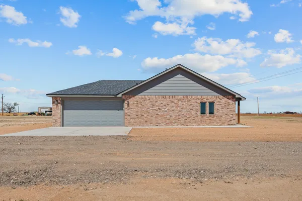 $384,900 | 16904 County Road 3100, Slaton, TX 79364