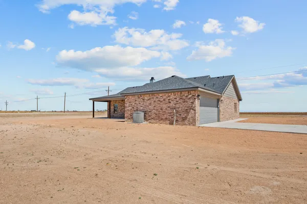 $384,900 | 16904 County Road 3100, Slaton, TX 79364