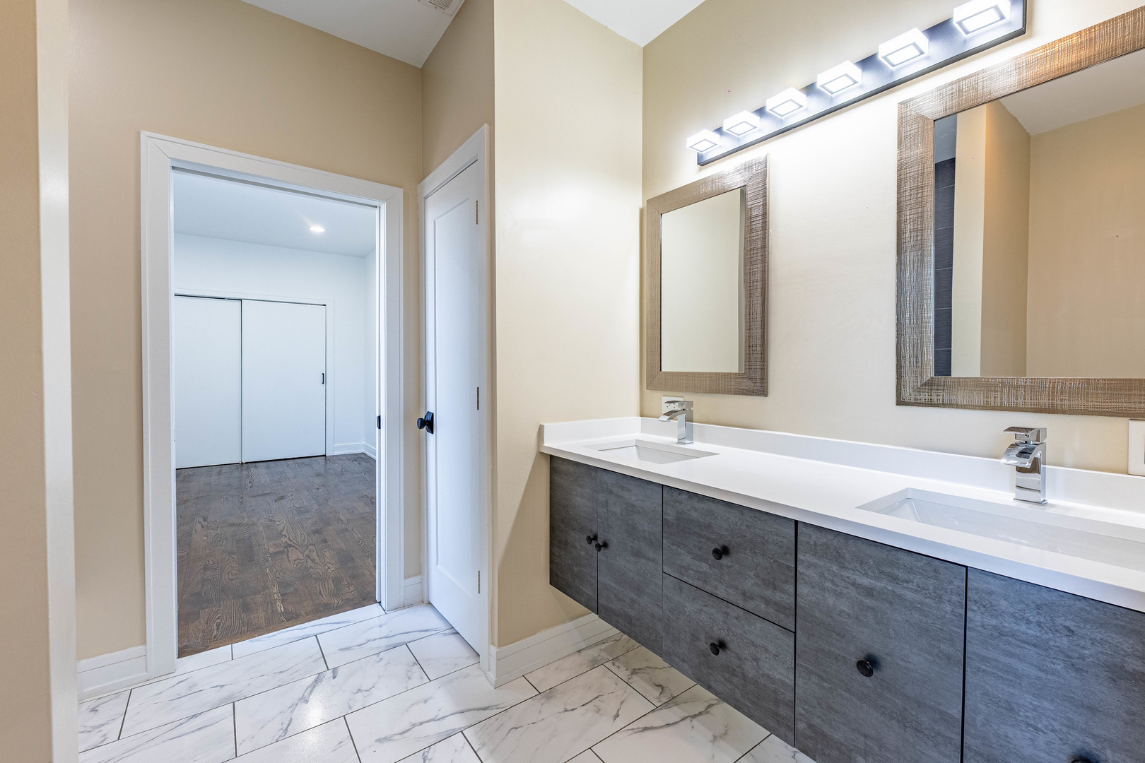 6119 West 55th Street Chicago, IL 60638 - Photo 10 of 27