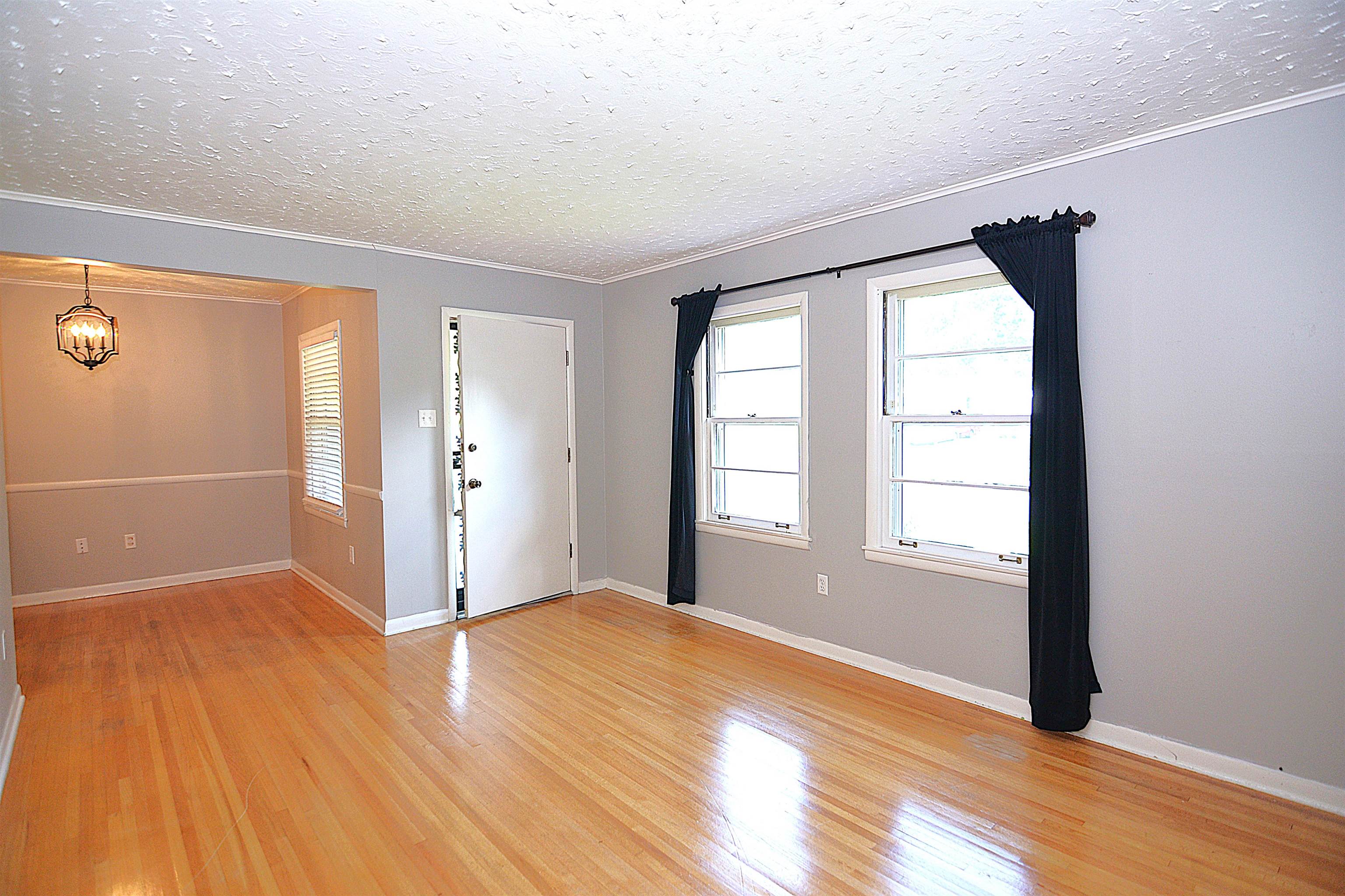 5026 Flamingo Road Memphis, TN 38117 - Photo 2 of 28