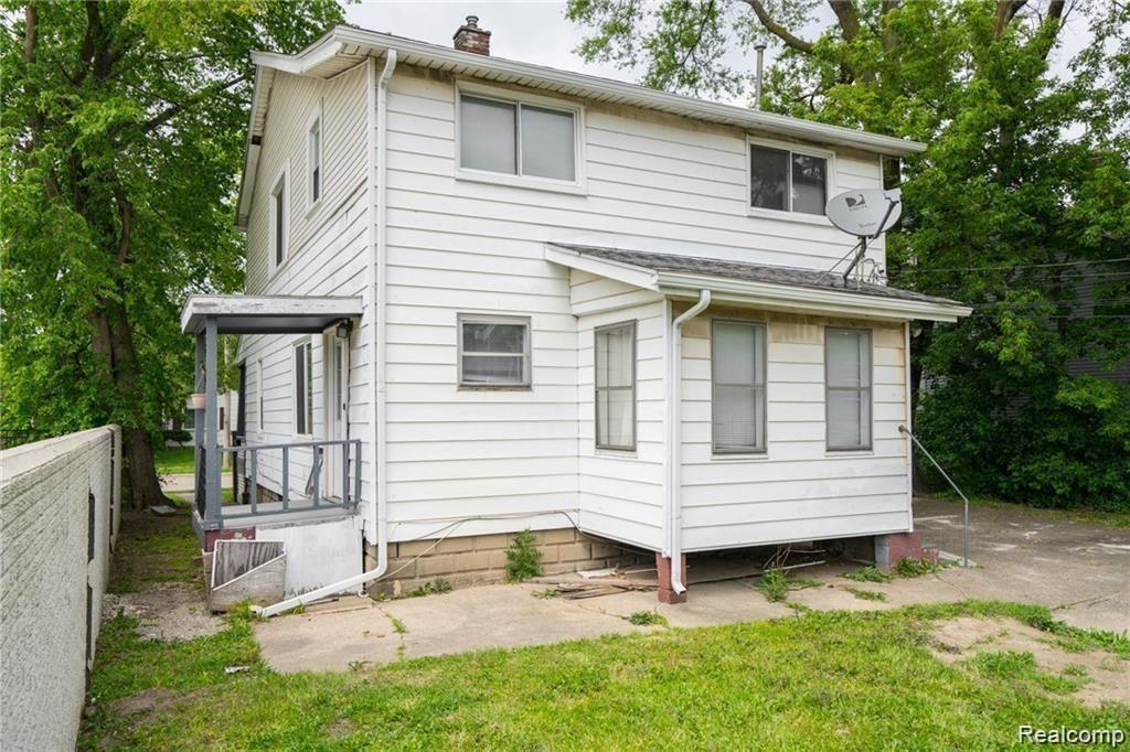 7642 Rivard Avenue, Unit UPPR Warren, MI 48091 - Photo 3 of 10