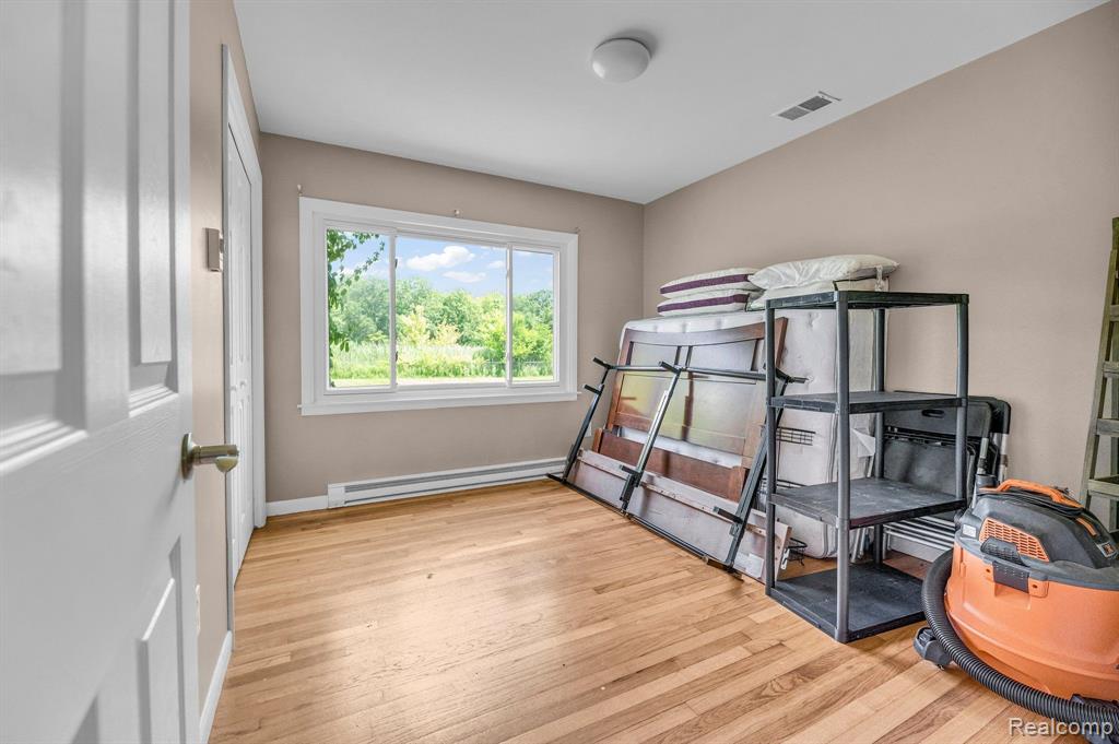 22570 Clark Road Belleville, MI 48111 - Photo 25 of 29
