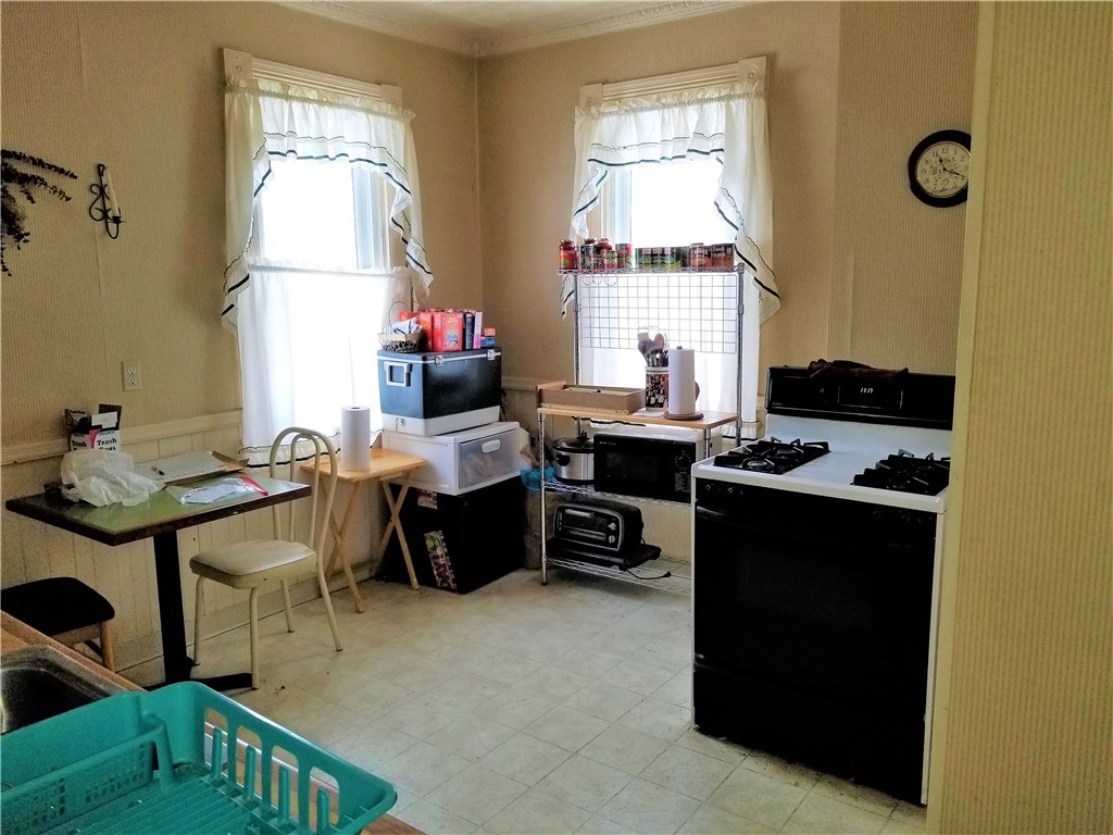 85 Oxford Street Rochester, NY 14607 - Photo 16 of 24