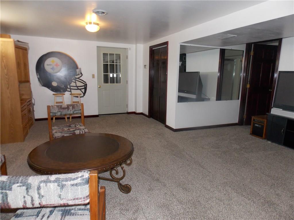 391 Mowry Road Monaca, PA 15061 - Photo 17 of 25 Gallery Image 17