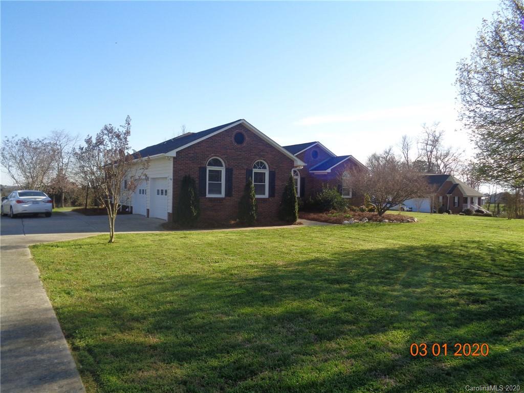 5422 Fish Road Marshville, NC 28103 - Photo 2 of 38