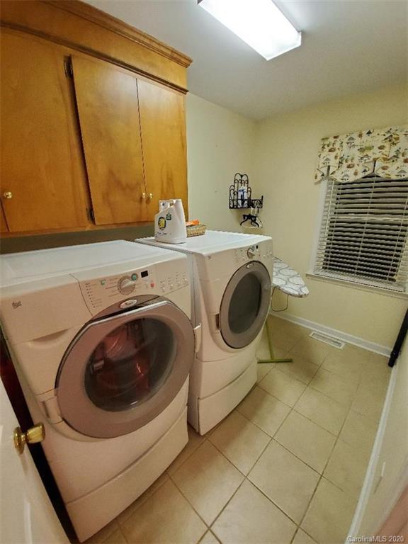 5422 Fish Road Marshville, NC 28103 - Photo 33 of 38 a utility room with dryer and washer