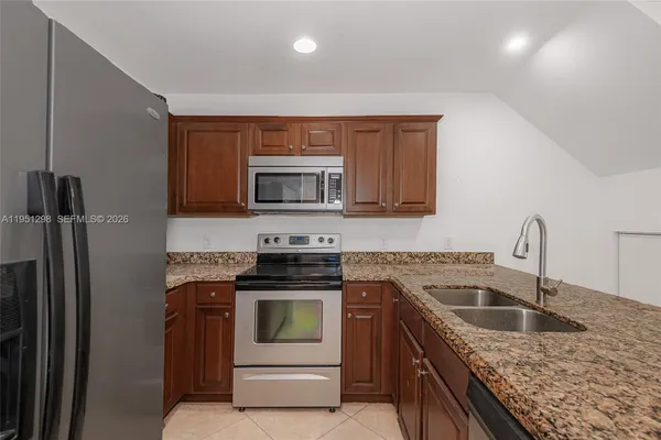 $3,450 | 1000 Palm Trail, Unit 6, Delray Beach, FL 33483