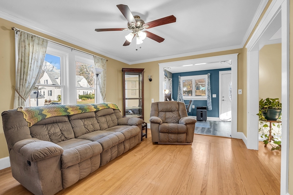 36 Mayfield Road Gardner, MA 01440 - Photo 4 of 35 a living room with furniture and a large window