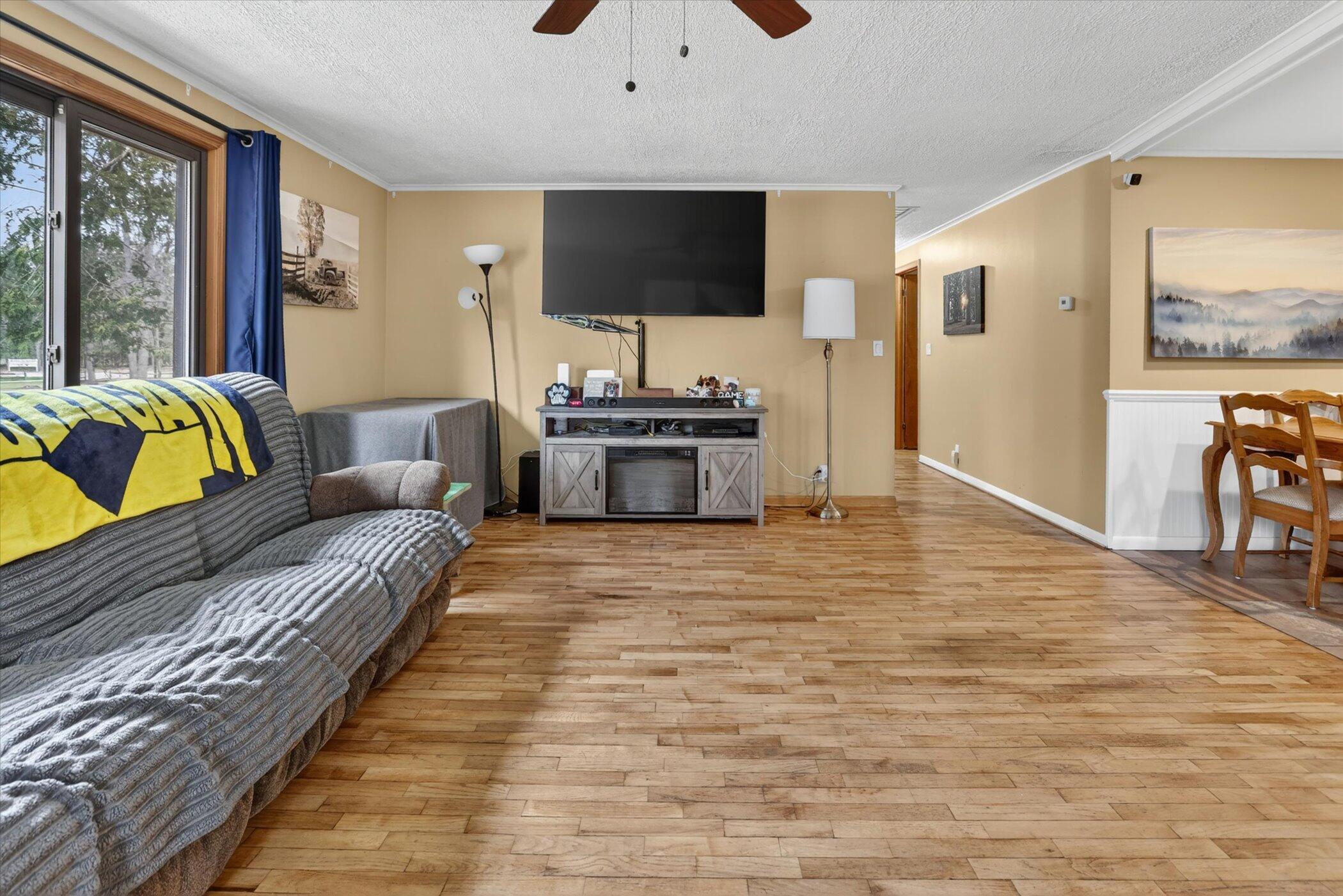 6440 Richard Road Grayling, MI 49738 - Photo 9 of 46 Gallery Image 9