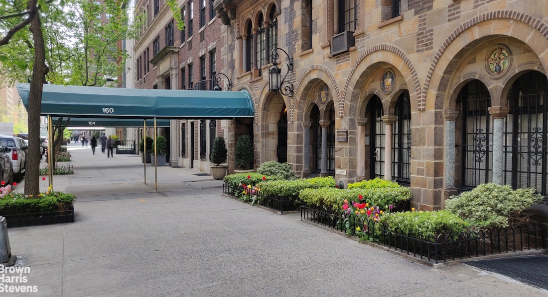 160 East 72nd Street, Unit 2AB Manhattan, NY 10021 - Photo 15 of 16