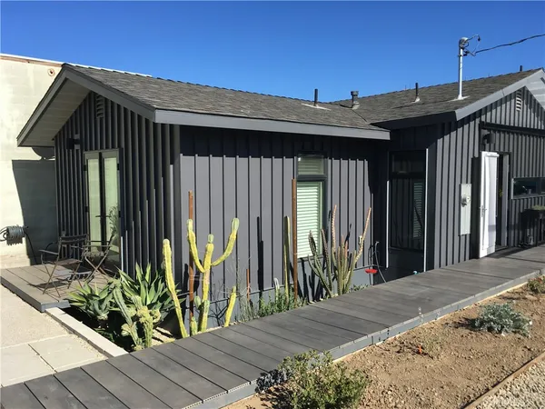 $2,995 | 167 Garden North, Ventura, CA 93001