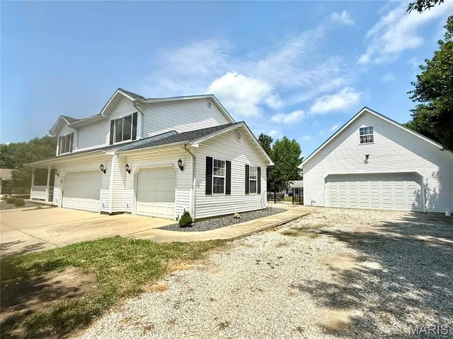 $339,000 | 502 East Ash Street, Okawville, IL 62271