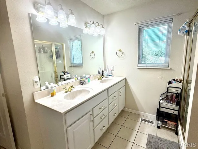 $339,000 | 502 East Ash Street, Okawville, IL 62271