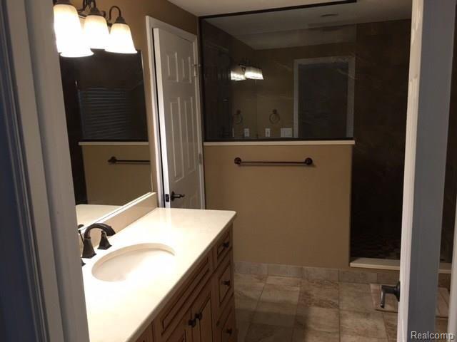 1793 Charm Court Rochester Hills, MI 48306 - Photo 8 of 10