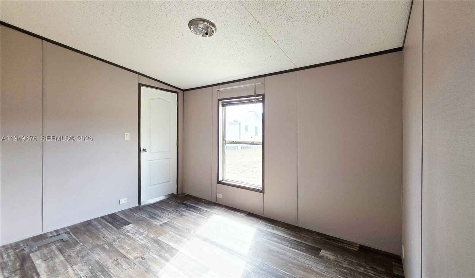 8357 Strasse Boulevard Punta Gorda, FL 33982 - Photo 36 of 37 a view of empty room with window