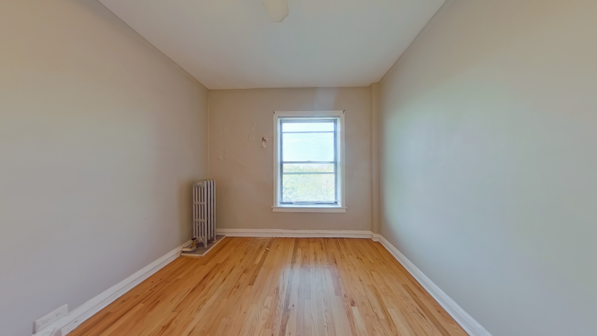 601 West Deming Place, Unit 602 Chicago, IL 60614 - Photo 3 of 5