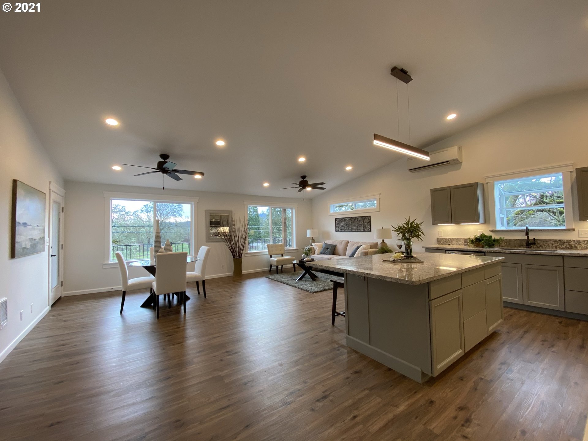 33686 Seavey Loop Road Eugene, OR 97405 - Photo 8 of 30 Gallery Image 8
