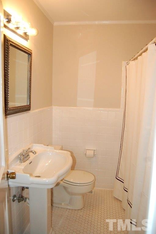 2606 Kittrell Drive Raleigh, NC 27608 - Photo 19 of 23 Gallery Image 19
