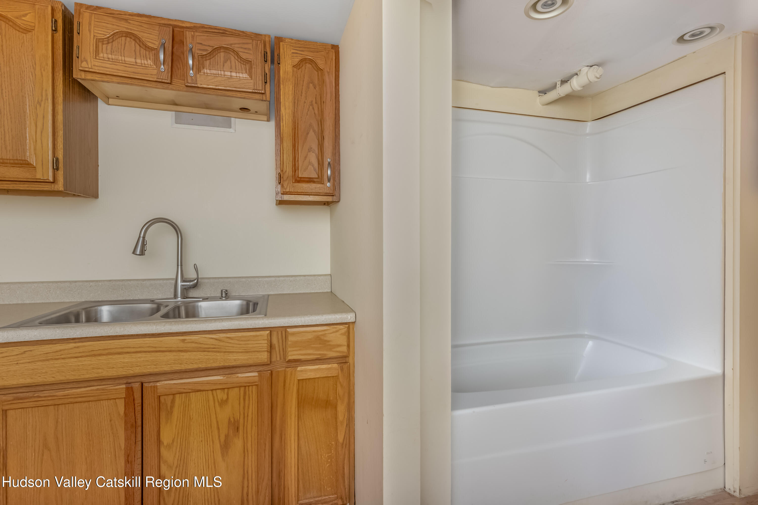 3988 Highway 209 Stone Ridge, NY 12484 - Photo 27 of 32 3988_US209_05-04-26-8677