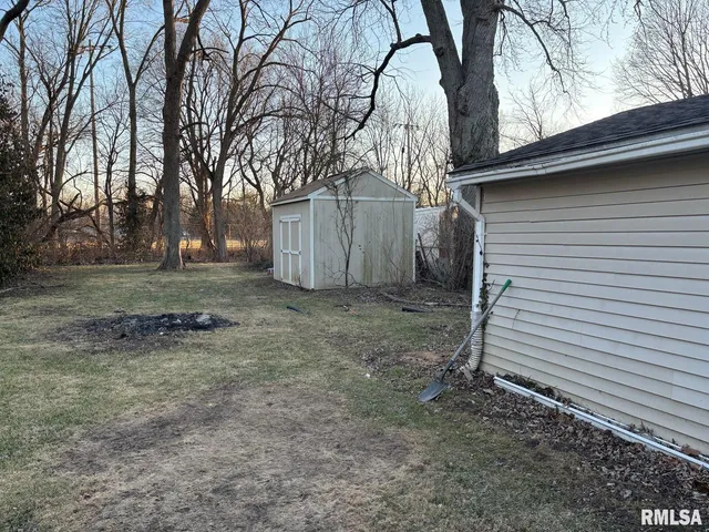 $83,500 | 1800 East Stanford Avenue, Springfield, IL 62703