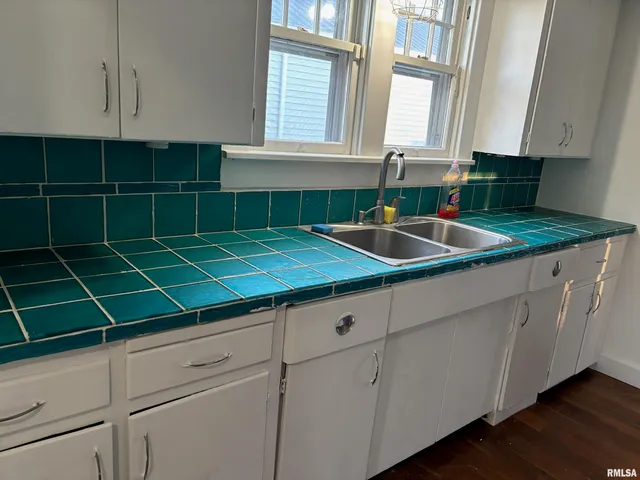 $83,500 | 1800 East Stanford Avenue, Springfield, IL 62703