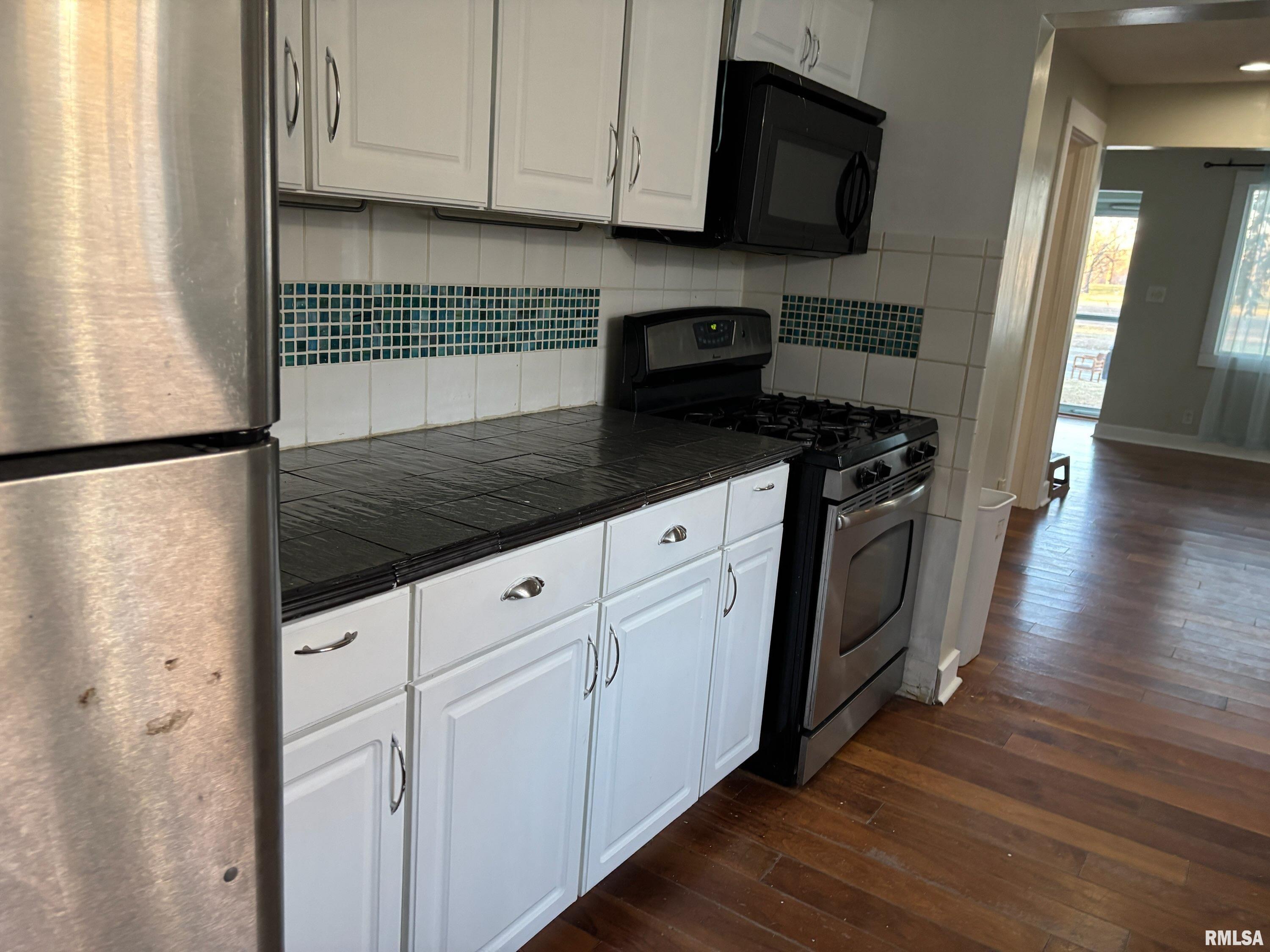 1800 East Stanford Avenue Springfield, IL 62703 - Photo 8 of 26