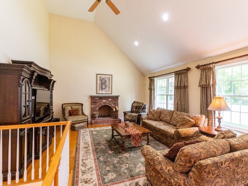 16 Elwin Road Natick, MA 01760 - Photo 14 of 42